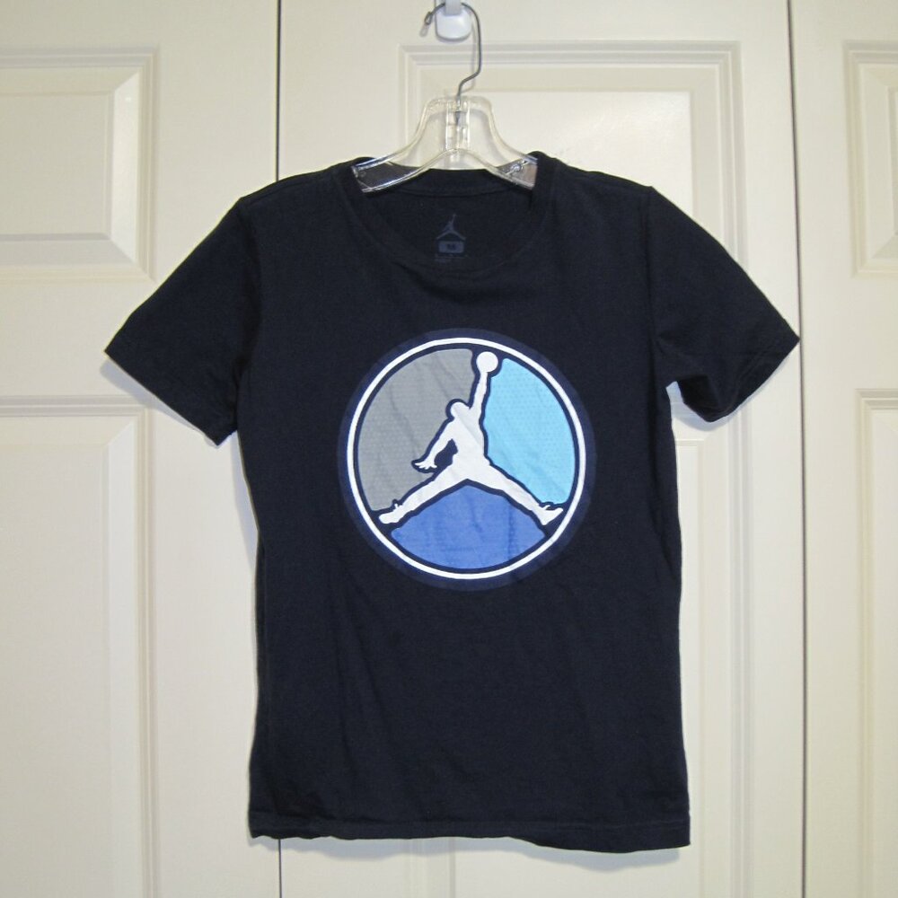Jordan Kids Short Sleeve Tee in Black with Blue and Gray Jumpman Logo